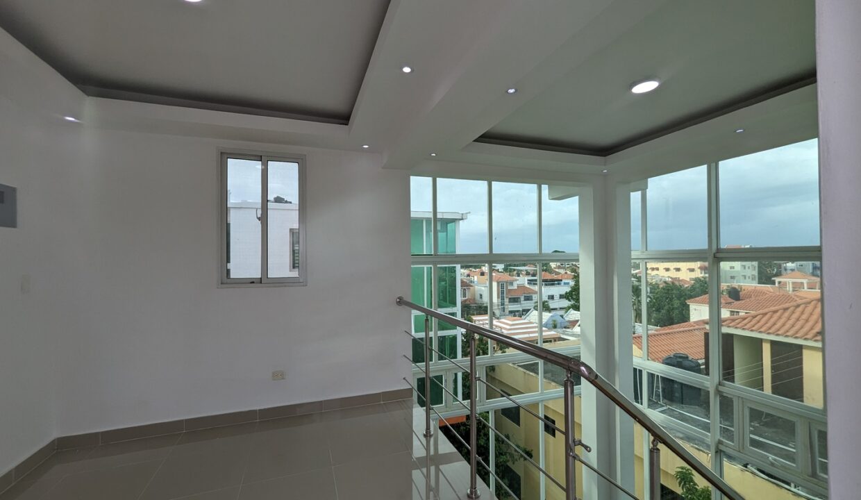 penthouse en venta sector Vista Hermosa Santo Domingo Este (16)