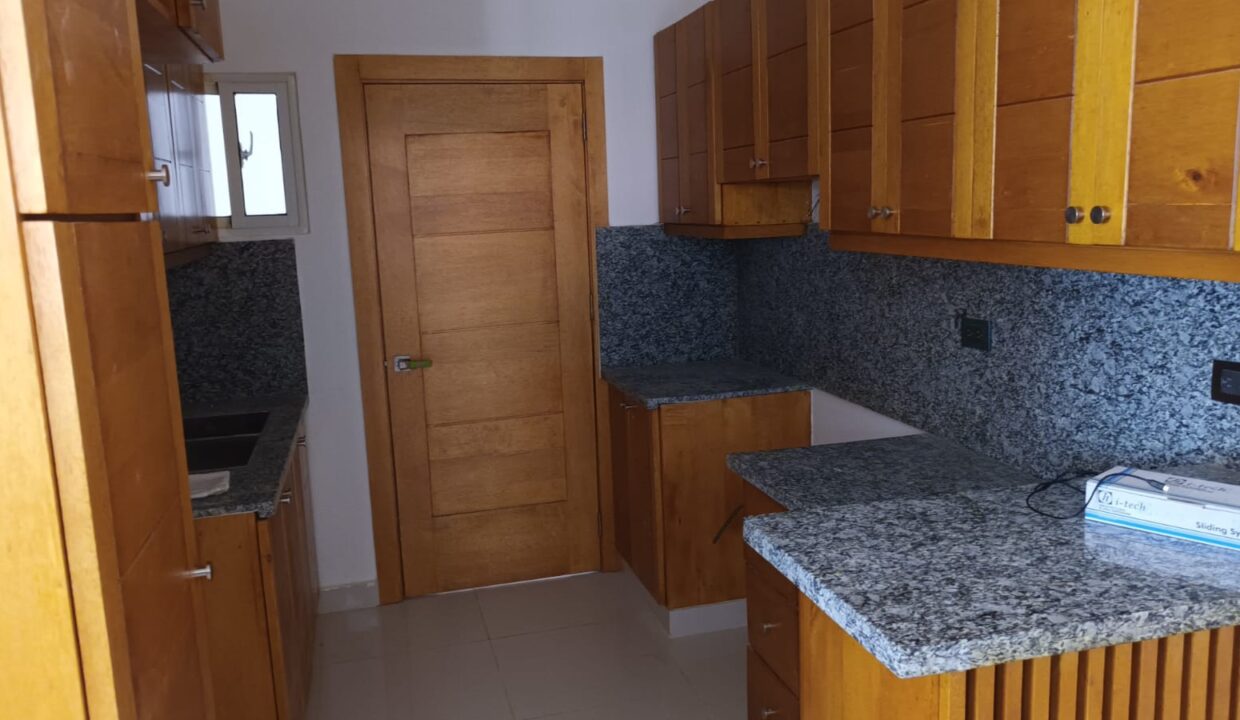 Apartamento A La Venta Ubicado En San Isidro (13)