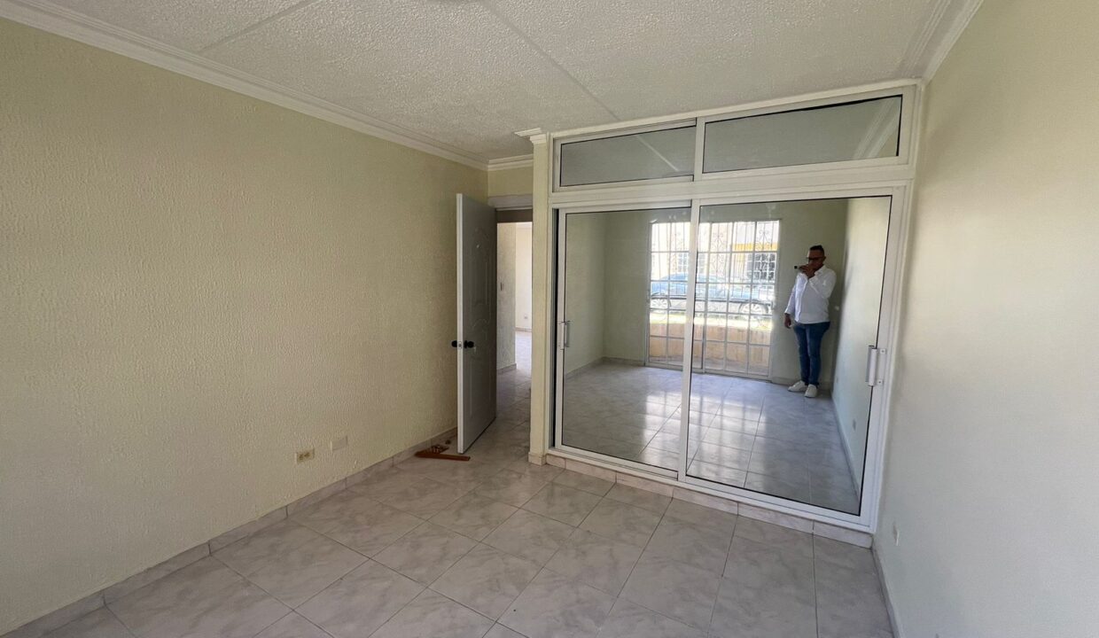 Apartamento A La Venta Ubicado En Las Palmas De Alma Rosa (3)