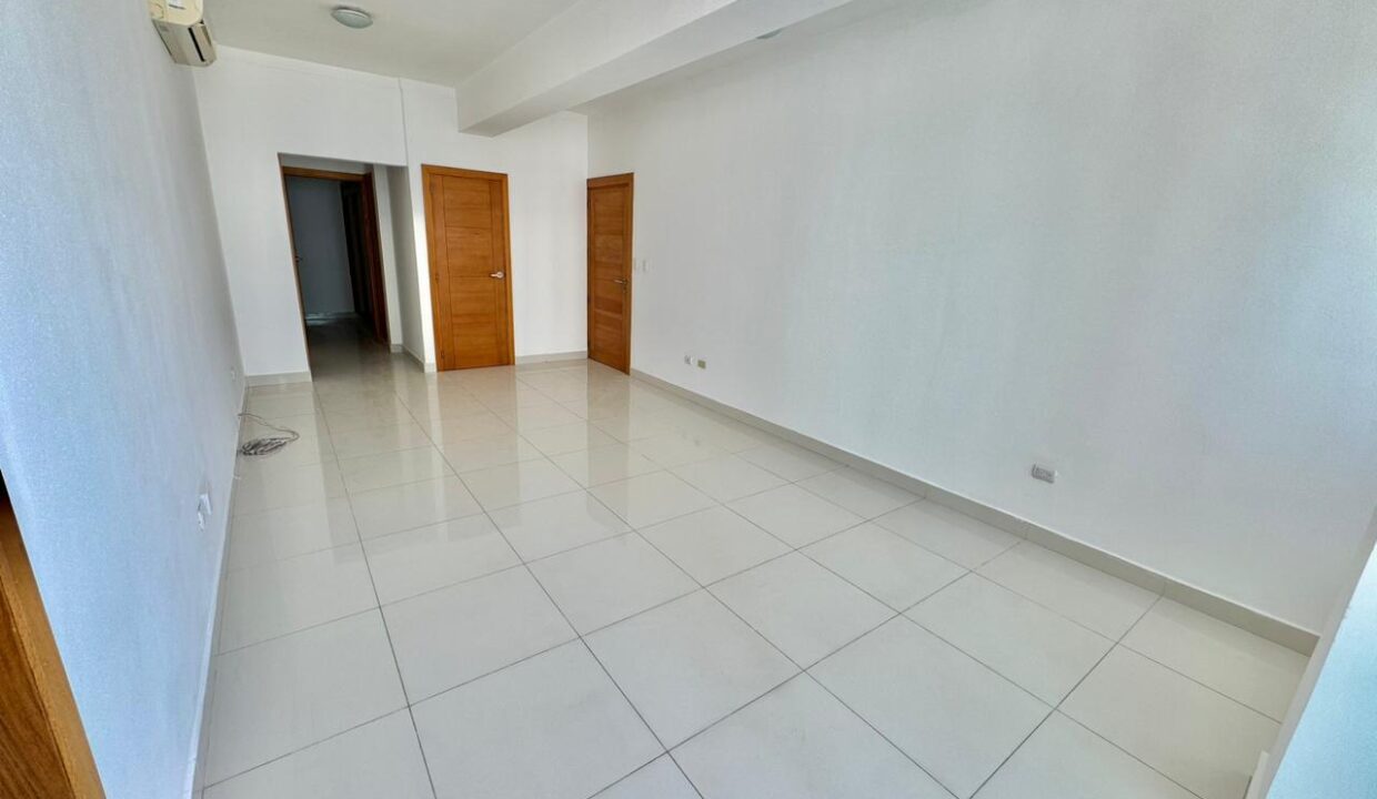 Hermoso Y Amplio Apartamento A La Venta Ubicado En Serrallés (15)