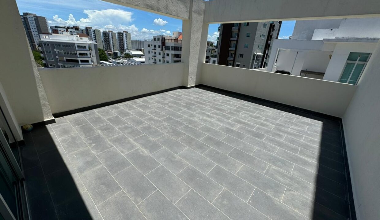 Hermoso Y Amplio Apartamento A La Venta Ubicado En Serrallés (2)