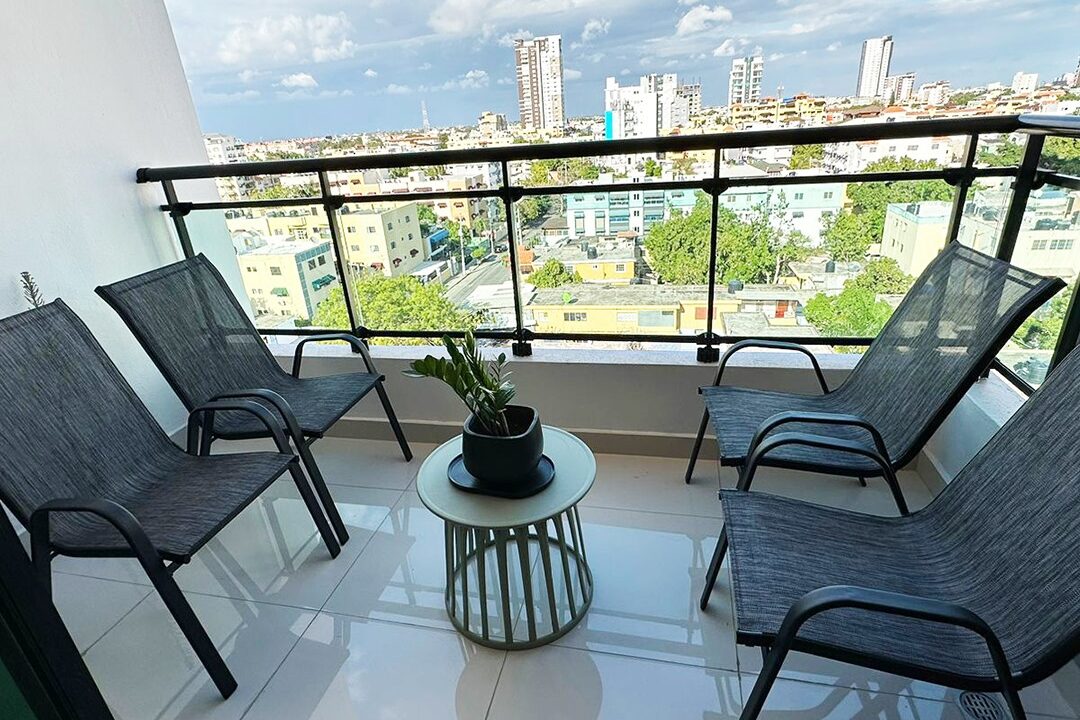 APARTAMENTO EN ALQUILER EN LA EXCLUSIVA ZONA DE EVARISTO MORALES (4)