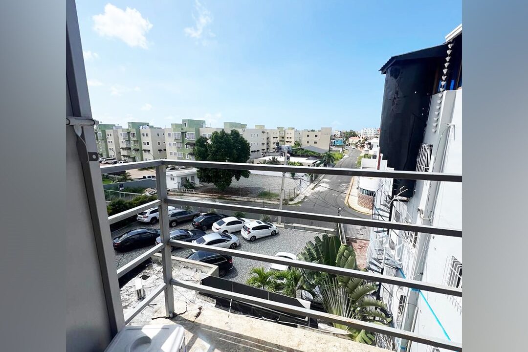 Apartamento 4to Piso con amplia terraza privada en venta San Isidro (10)