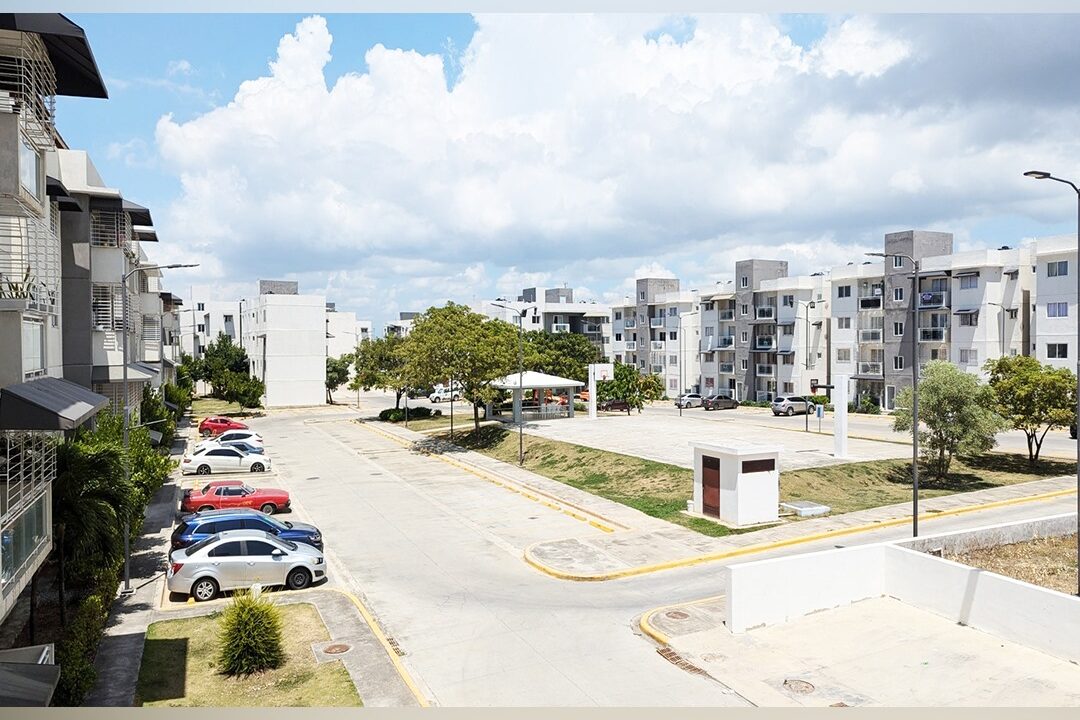 Apartamento en Venta próximo a la Prolongación 27 de Febrero y autopista Duarte (1)