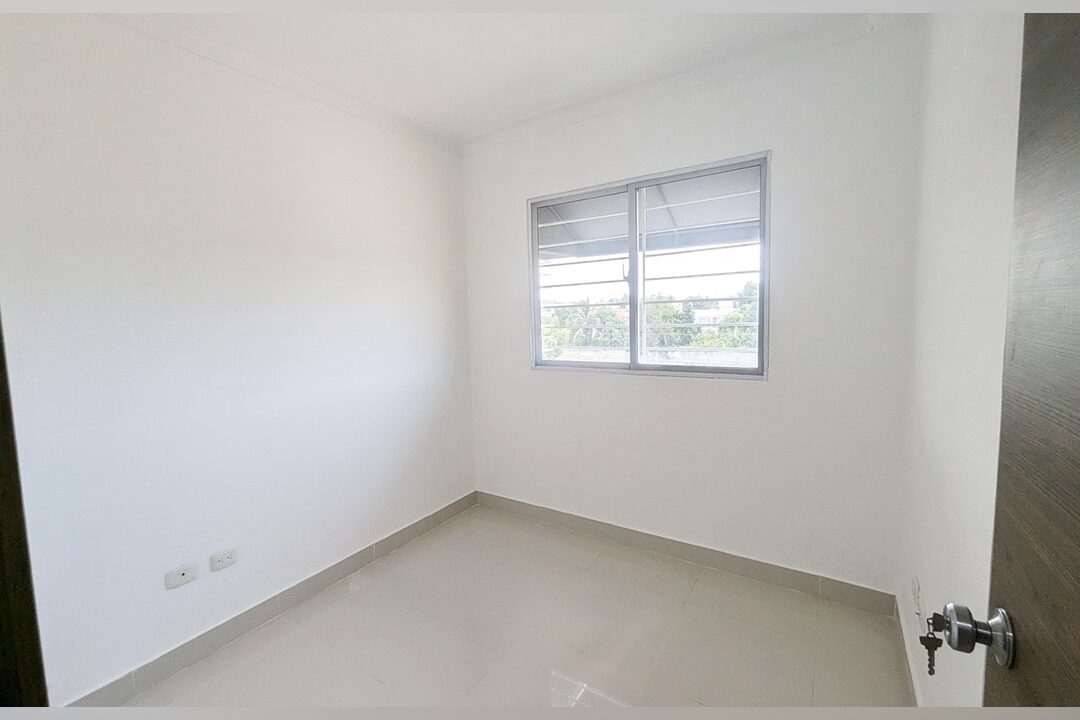 Apartamento en Venta próximo a la Prolongación 27 de Febrero y autopista Duarte (14)