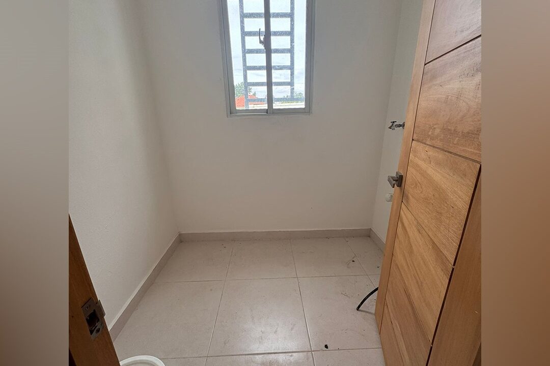 APARTAMRNTO EN ALQUILER 2DO PISO CON TERRAZA EN BRISA ORIENTAL (7)