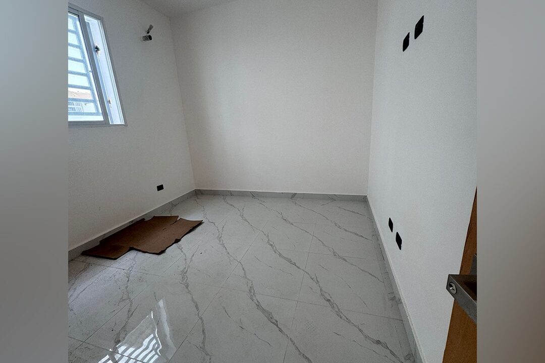 APARTAMRNTO EN ALQUILER 2DO PISO CON TERRAZA EN BRISA ORIENTAL (9)