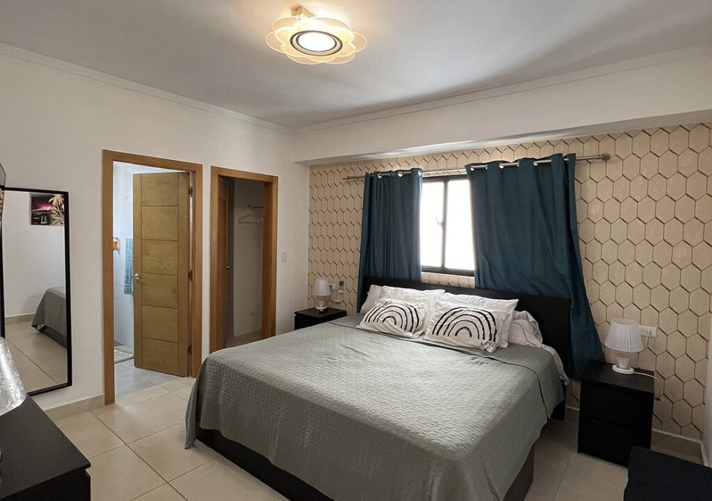 Apartamento amueblado en venta Evaristo Morales (21)