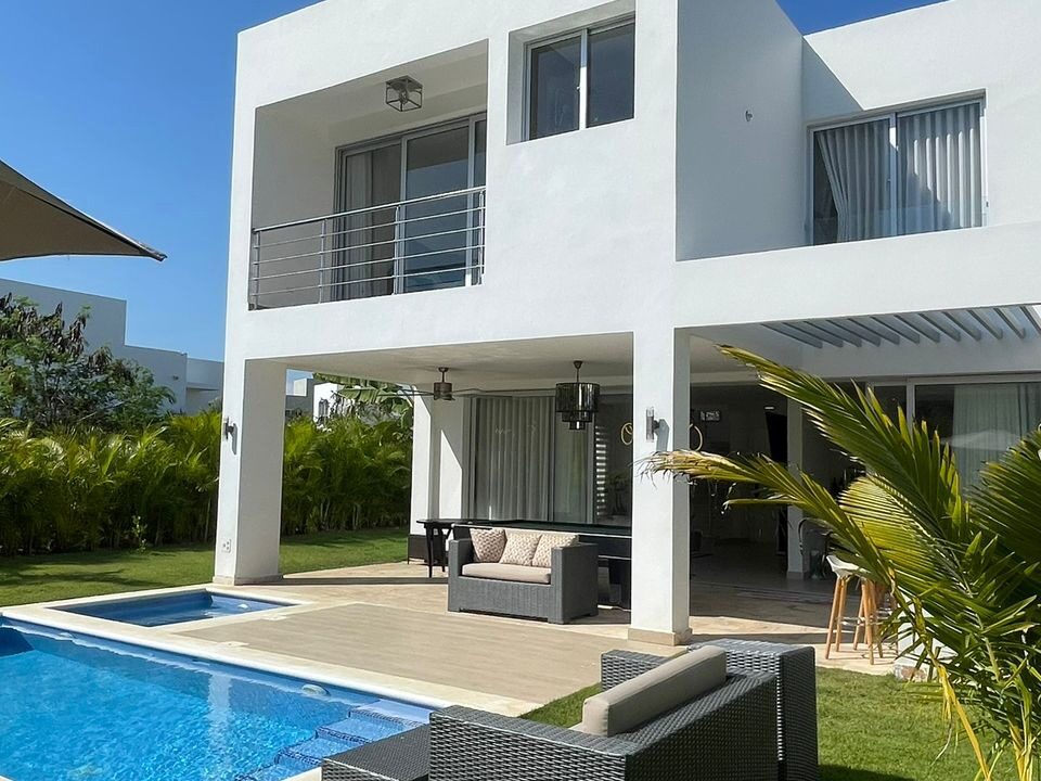 Villa en venta Playa Nueva Romana (1)
