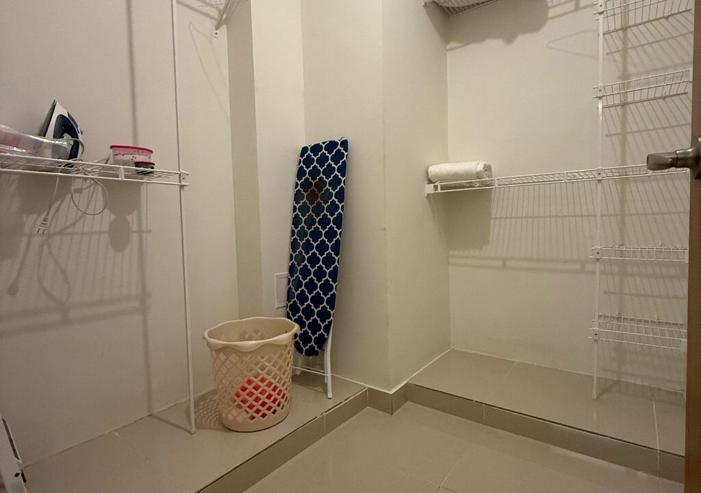 Apartamento amueblado de 1 habitación en venta Zona Universitaria (8)