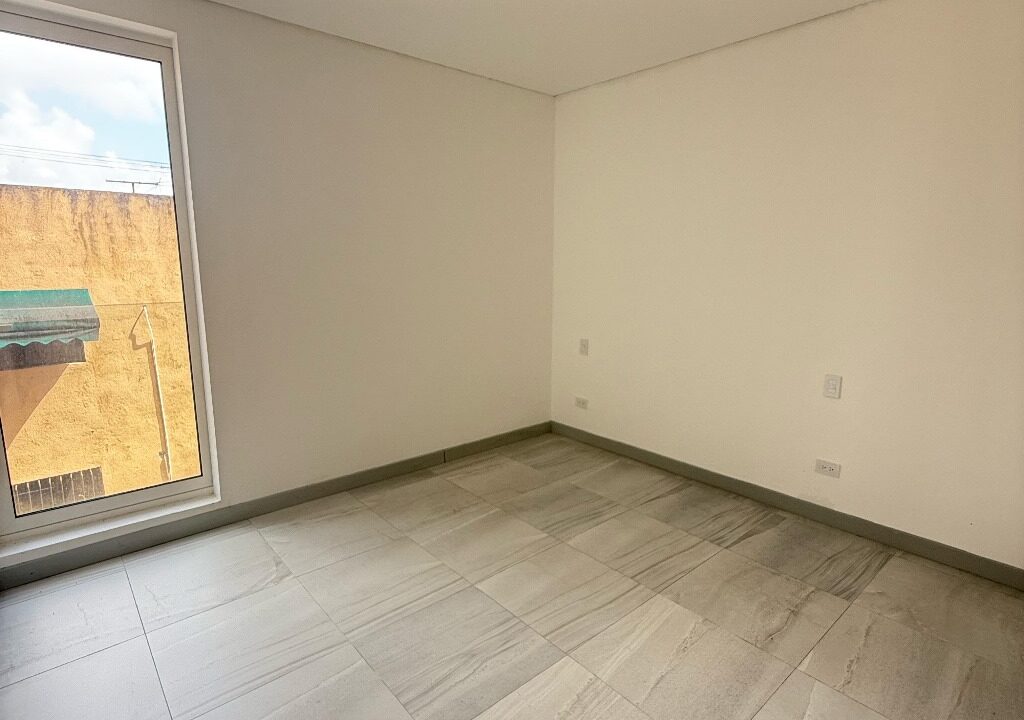 Apartamento de 3 habitaciones en venta Evaristo Morales (6)