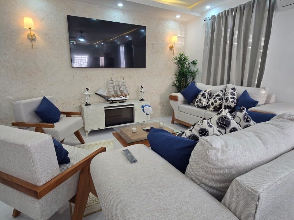 Casa amueblada en venta Av. Ecológica (13)