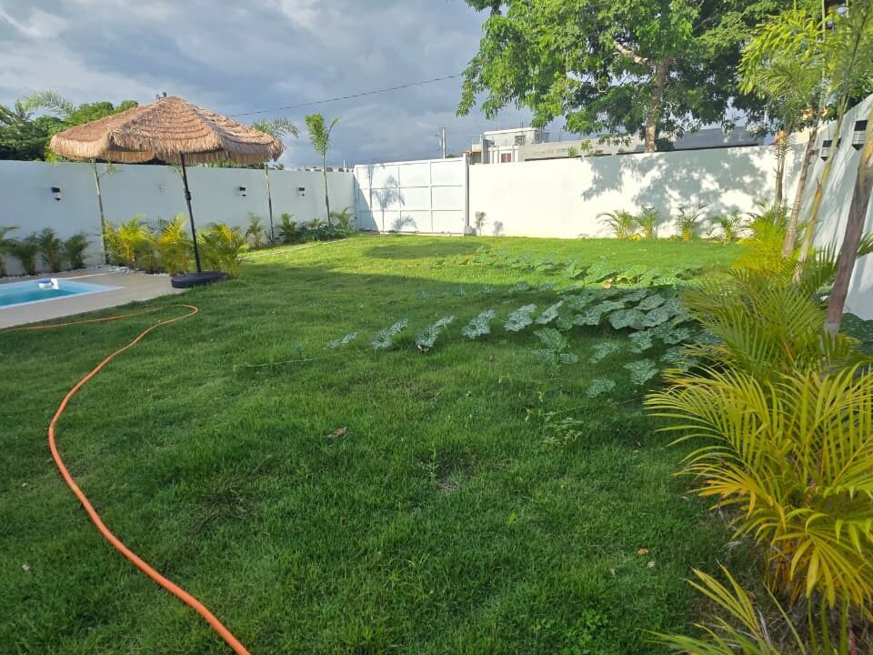 Casa amueblada en venta Av. Ecológica (37)