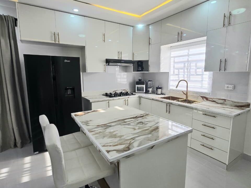 Casa amueblada en venta Av. Ecológica (38)