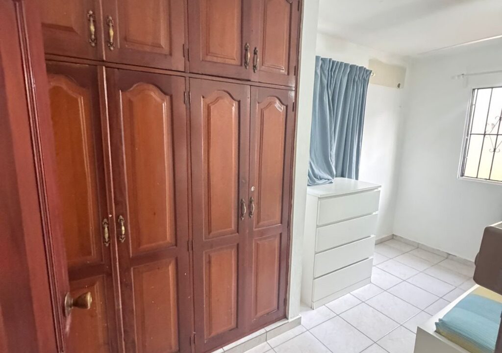 Casa mas local en venta de 4 habitaciones Alma Rosa II (11)