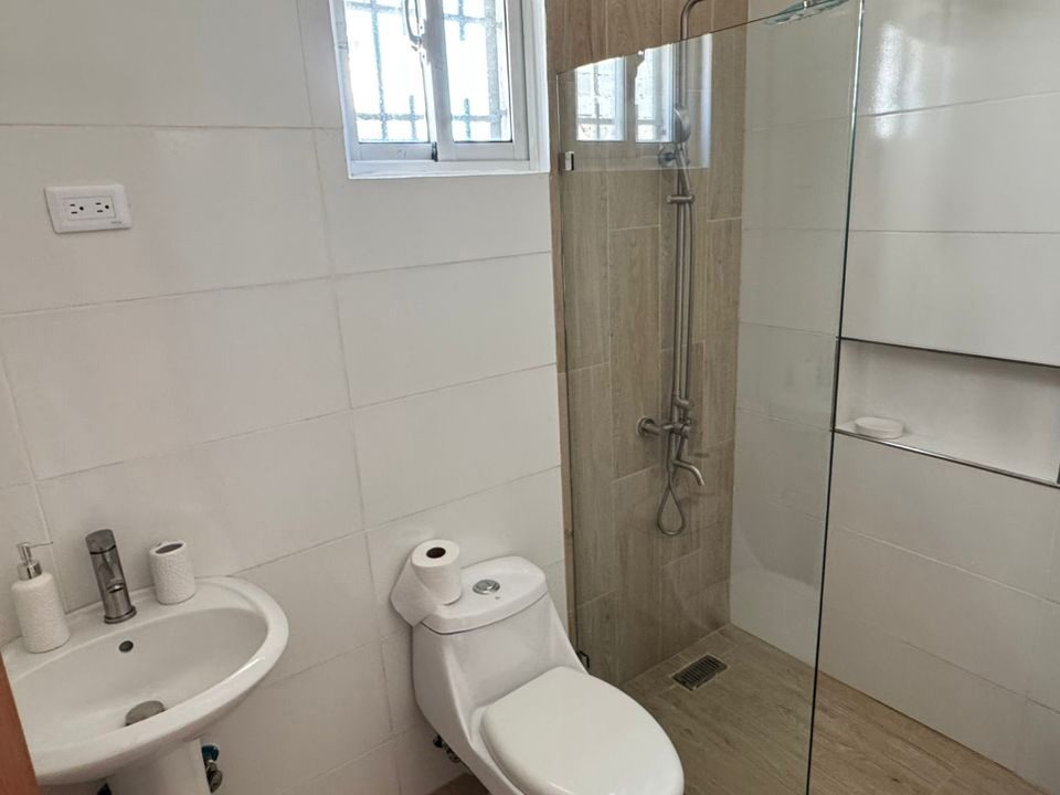CASA DE 3 niveles en Prado Oriental a 200mts de la ecológica (12)