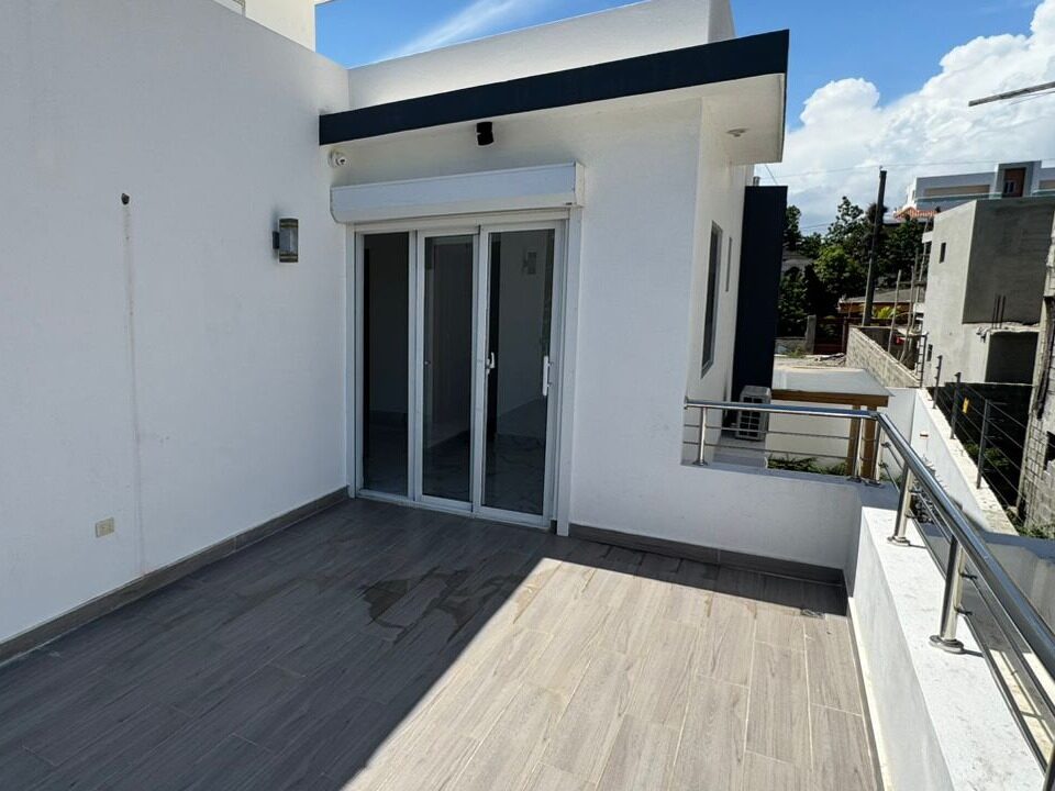 CASA DE 3 niveles en Prado Oriental a 200mts de la ecológica (29)