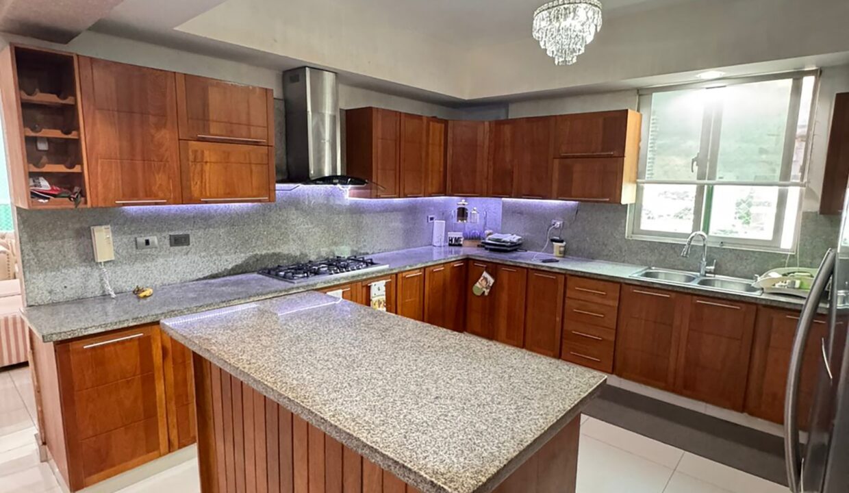 Apartamento de 3 habitaciones en Alma Rosa I (1)