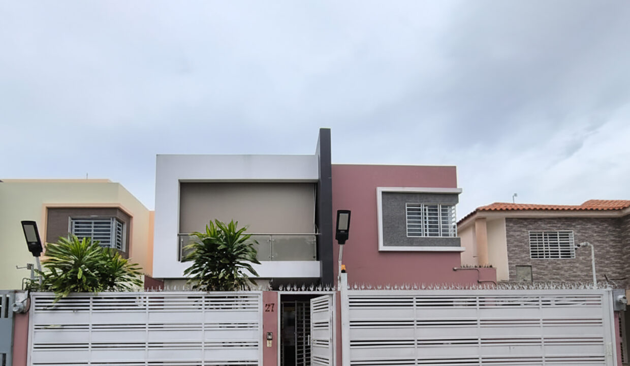 Casa en venta Prado Oriental de 3 habitaciones (1)