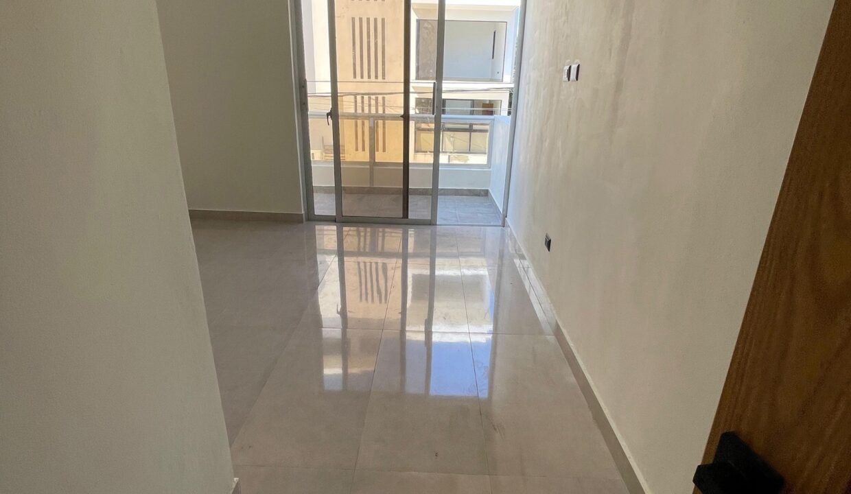 Casa de 2 niveles en venta Mirador del Este (6)