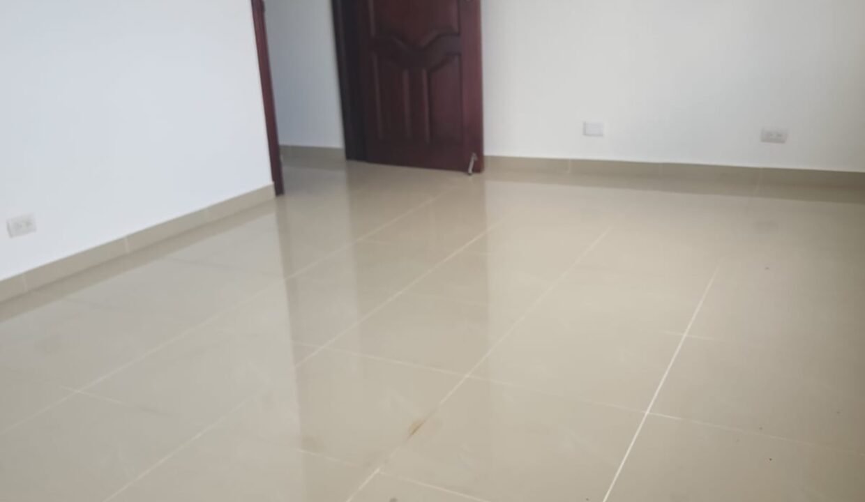 Amplia Y Hermosa Casa A La Venta Ubicada En La Autopista San Isidro (38)